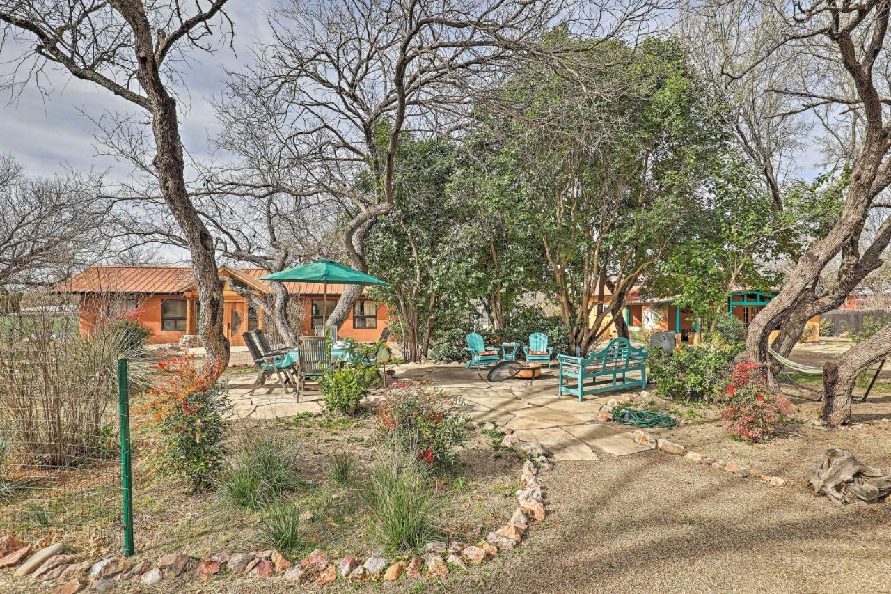 Casa Paloma 1 - Artsy Studio With Hot Tub Access! Patagonia ภายนอก รูปภาพ